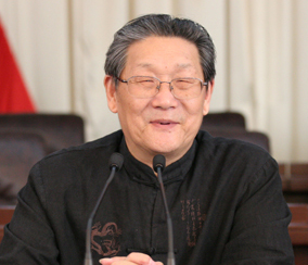 楼宇烈教授